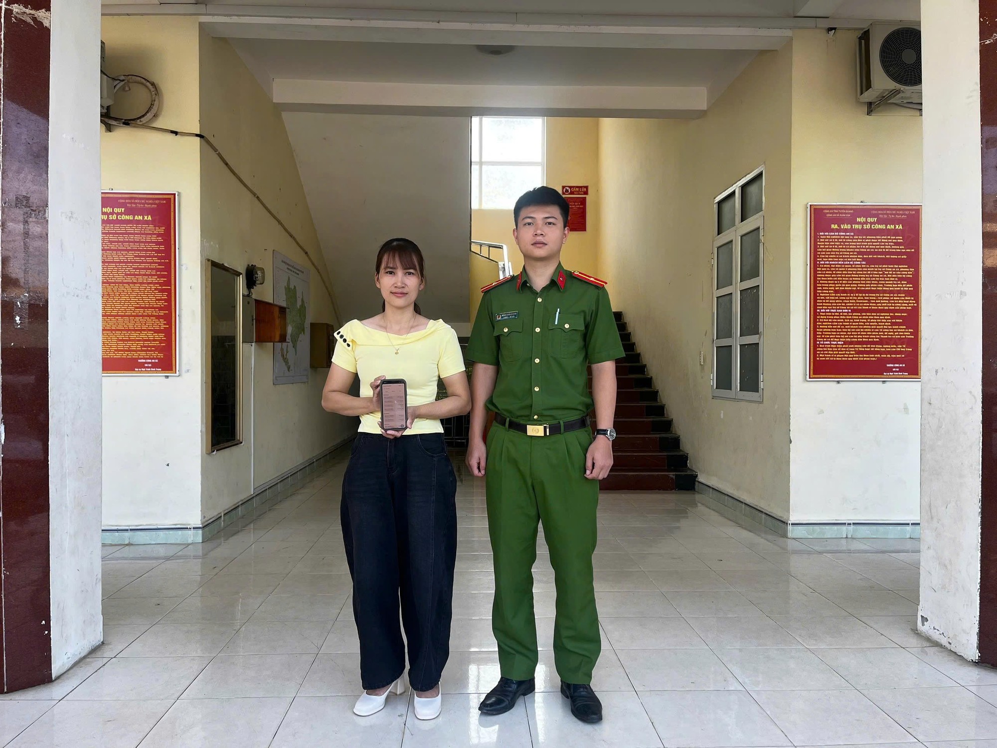 Công an xác minh 2 giao dịch tổng cộng 10.000.000 đồng từ tài khoản VietinBank của Vũ Thị Gấm ở Tuyên Quang- Ảnh 1.