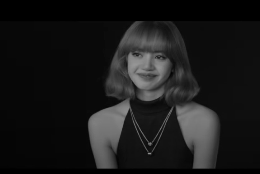 Lisa (BLACKPINK) đ&atilde; hứng chịu điều g&igrave; thế n&agrave;y?- Ảnh 4.