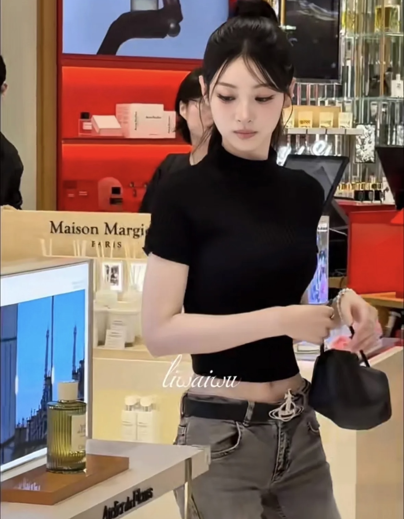 Bức ảnh siêu thực của “tiểu Song Hye Kyo”- Ảnh 4.