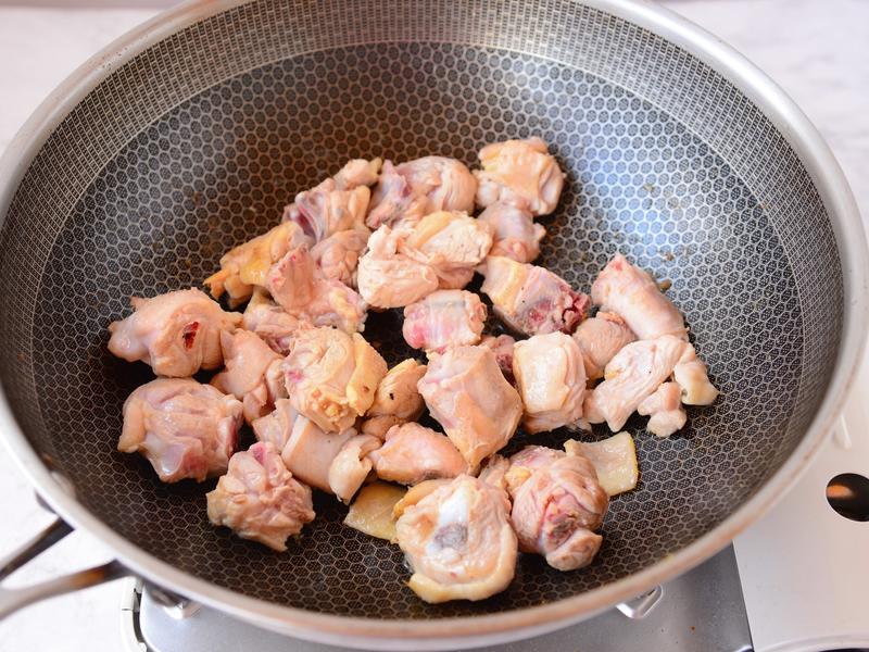 Hãy tận dụng ăn 3 "báu vật" của tháng 9 này: Nấu thành 1 món hấp, 1 món hầm và 1 món canh cực ngon- Ảnh 14.