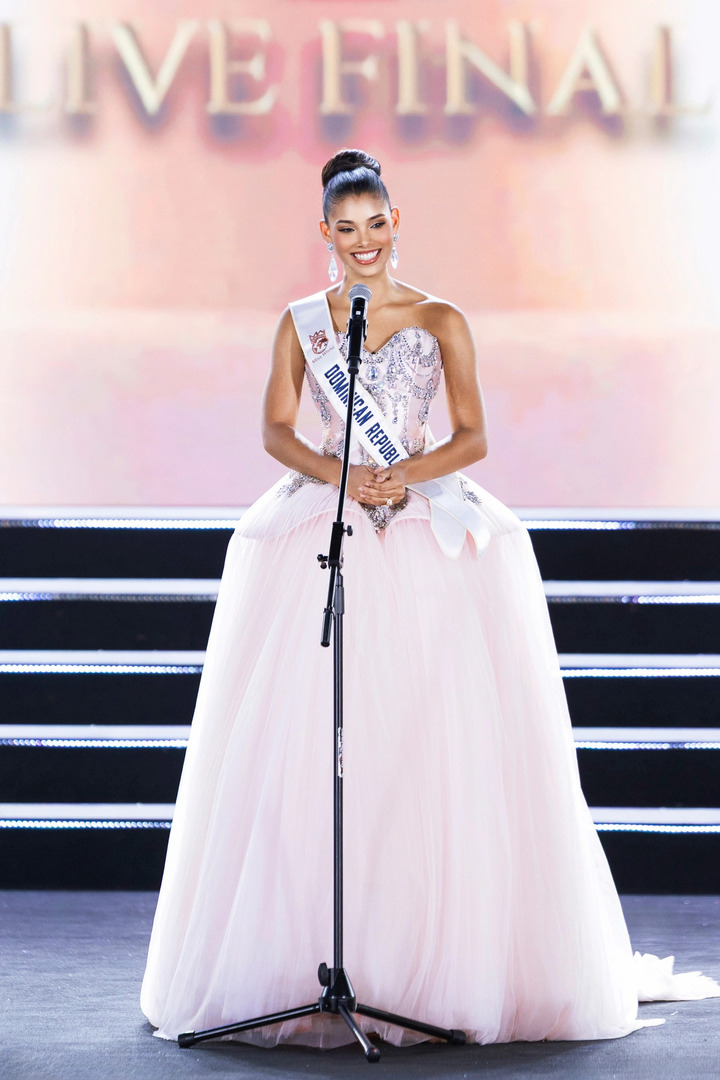 Sắc v&oacute;c cuốn h&uacute;t của t&acirc;n Miss World 2026 Joheirry Mola- Ảnh 2.