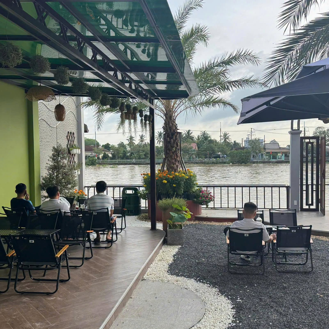 Chuỗi cửa hàng của ông Đặng Lê Nguyên Vũ báo tin vui- Ảnh 4.