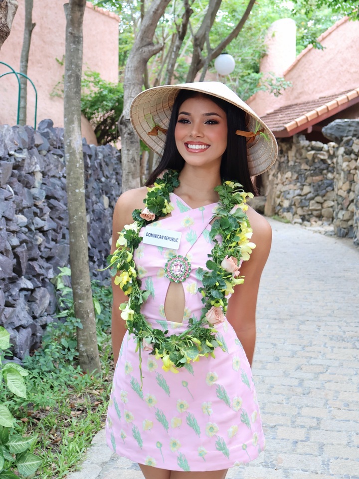 Sắc v&oacute;c cuốn h&uacute;t của t&acirc;n Miss World 2026 Joheirry Mola- Ảnh 13.