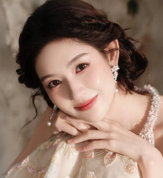 Đ&acirc;y mới l&agrave; mỹ nh&acirc;n được chấm cho vai nữ ch&iacute;nh Đầu Xu&acirc;n Tươi S&aacute;ng: Mặt đẹp hơn b&uacute;p b&ecirc;, d&aacute;ng chuẩn 100% nguy&ecirc;n t&aacute;c- Ảnh 11.