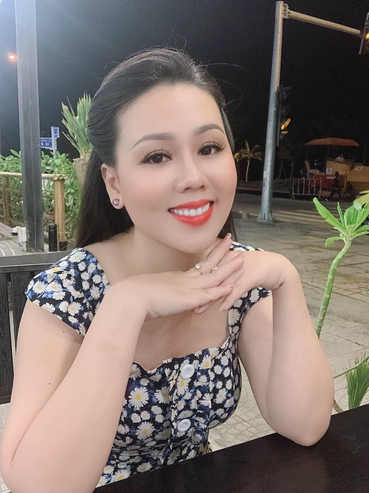Nữ ca sĩ qu&ecirc; Ki&ecirc;n Giang tr&uacute;ng 160 tờ v&eacute; số- Ảnh 2.