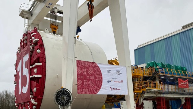 Phát hiện khối kim loại nặng 2.000 tấn được tháo rời, đi quãng đường 2.200 km cùng đoàn xe hộ tống, chuẩn bị thực hiện nhiệm vụ đặc biệt- Ảnh 1.