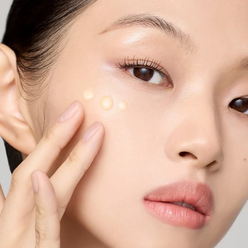Dùng kem mắt mãi không hiệu quả? Có thể bạn đang mắc 3 sai lầm phổ biến - Ảnh 6.