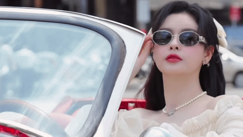 Mẹ đơn th&acirc;n Vbiz ly h&ocirc;n chồng nổi tiếng: Con trai 14 tuổi cao hơn 1,8 m, đứng cạnh nhau như chị em- Ảnh 12.