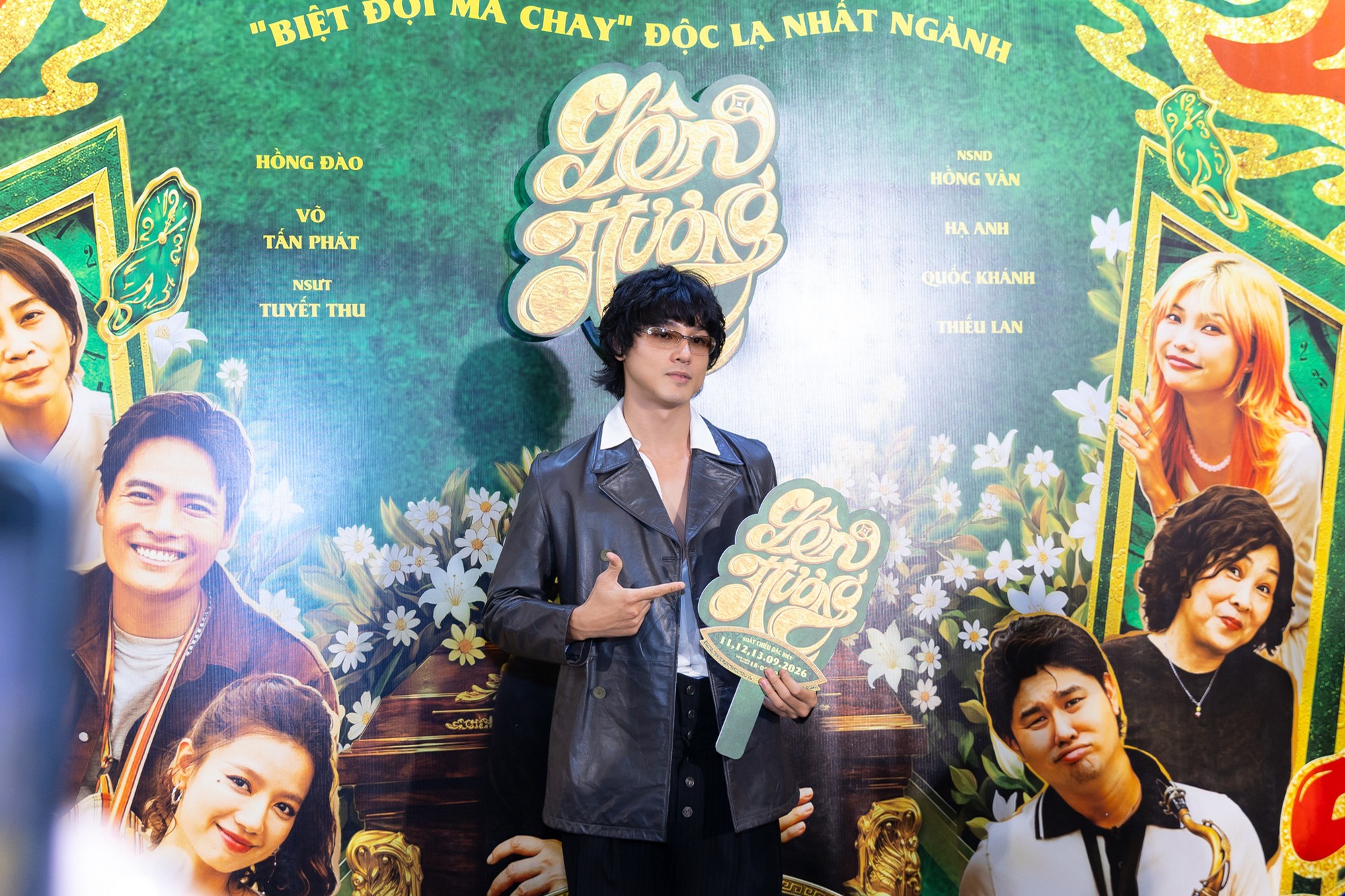 Thảm đỏ HOT nhất tối nay: Hạ Anh lộng lẫy như nữ thần, Uyển &Acirc;n - Minh Anh đẹp g&igrave; m&agrave; đẹp khiếp thế- Ảnh 12.