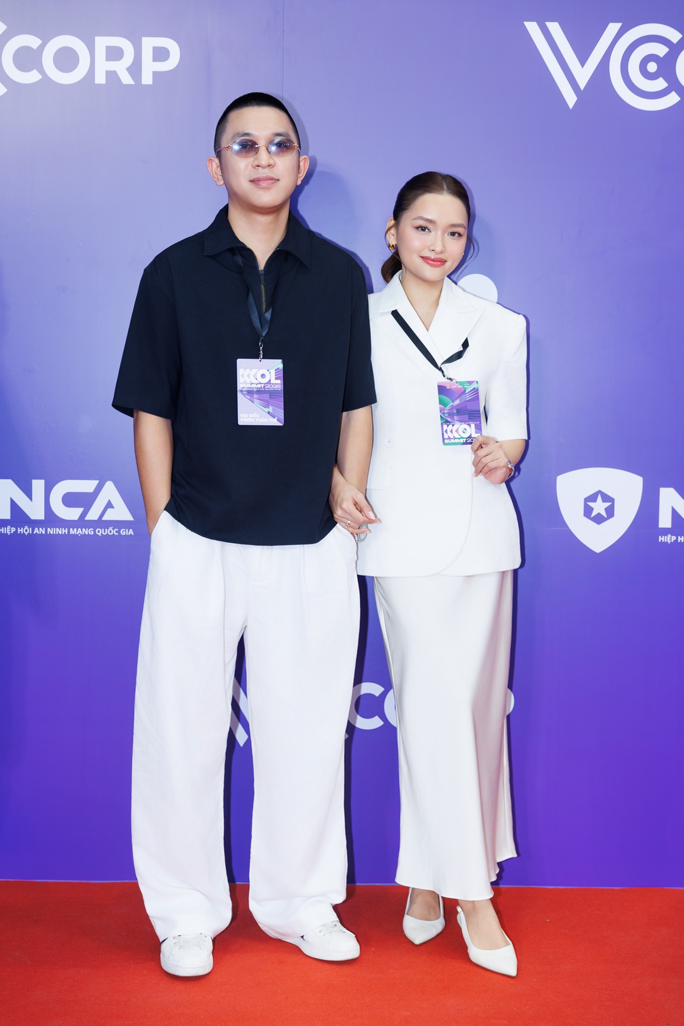 Hạt Dẻ khoác tay MC Quyền Linh, Lê Tuấn Khang hội ngộ dàn TikToker "cả nước biết mặt" tại thảm đỏ KOL Summit 2026 - Ảnh 1.