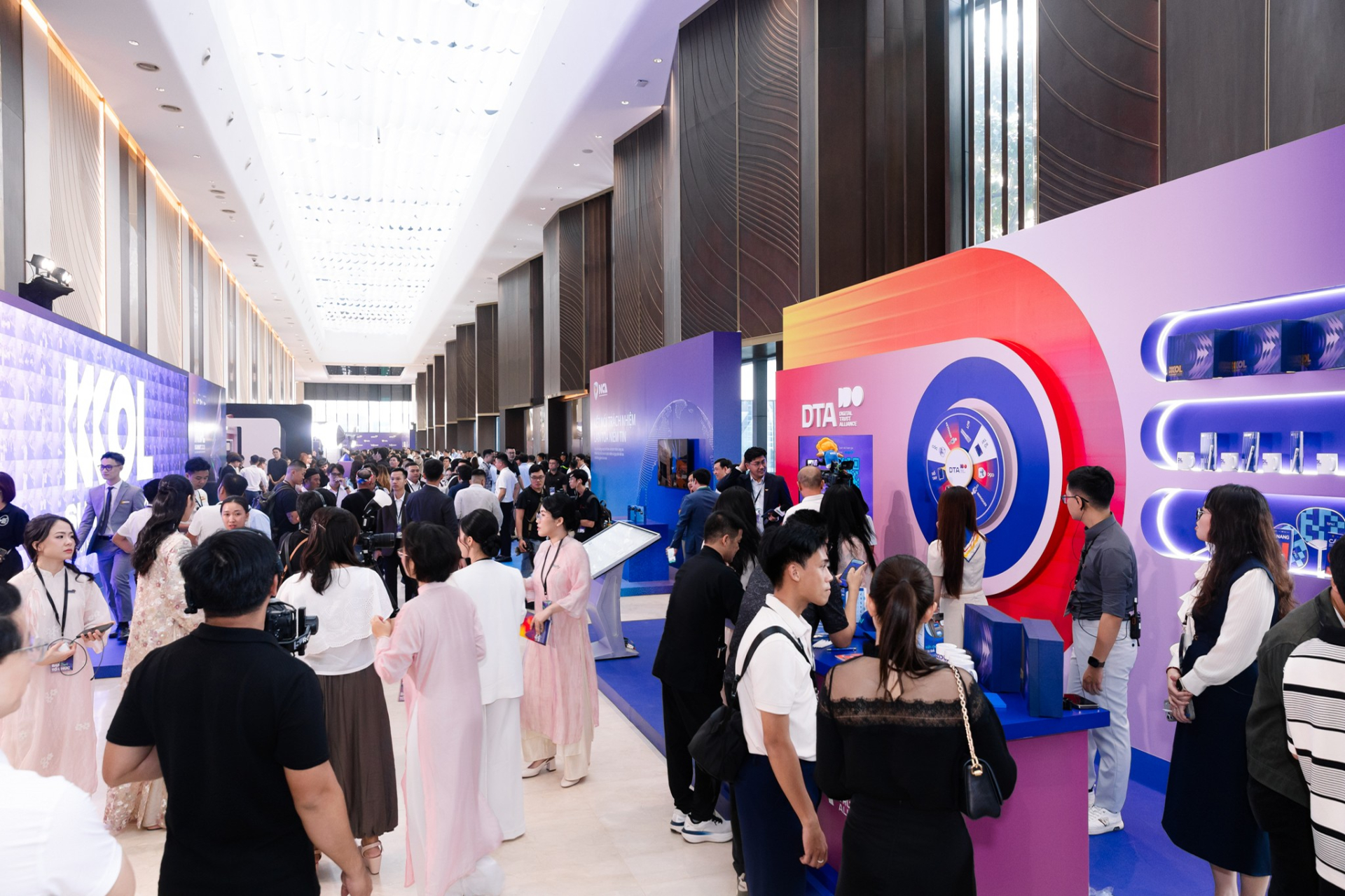 KOL Summit 2026: Loạt hoạt động trải nghiệm hấp dẫn diễn ra xuy&ecirc;n suốt sự kiện - Ảnh 2.