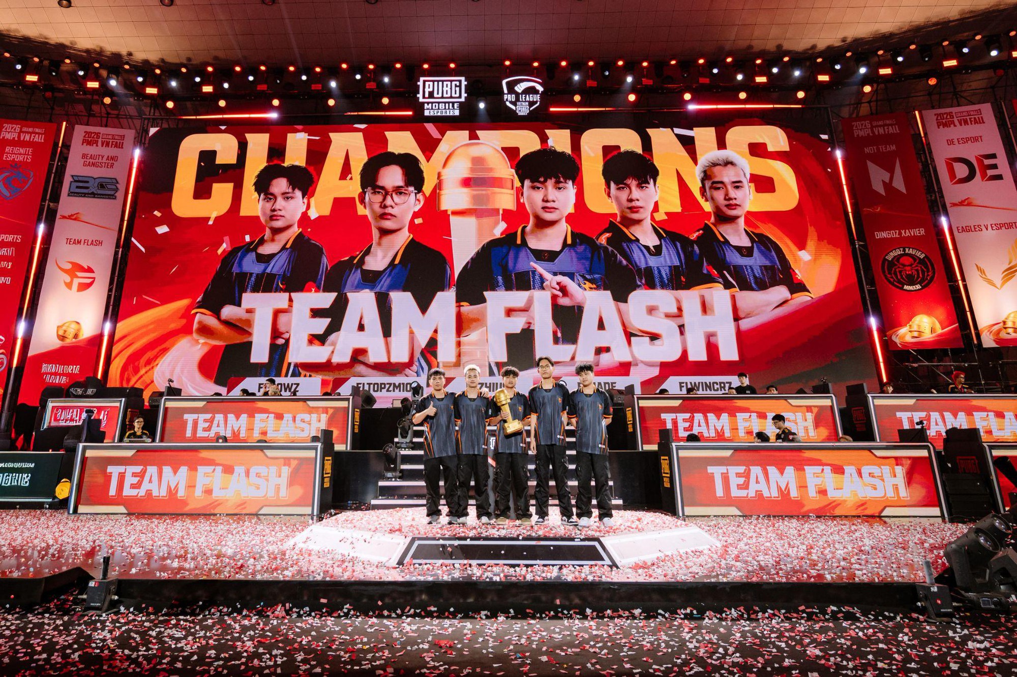 Đội tuyển Team Flash vô địch giải đấu 2026 PUBG Mobile Pro League Vietnam Fall - Ảnh 1.