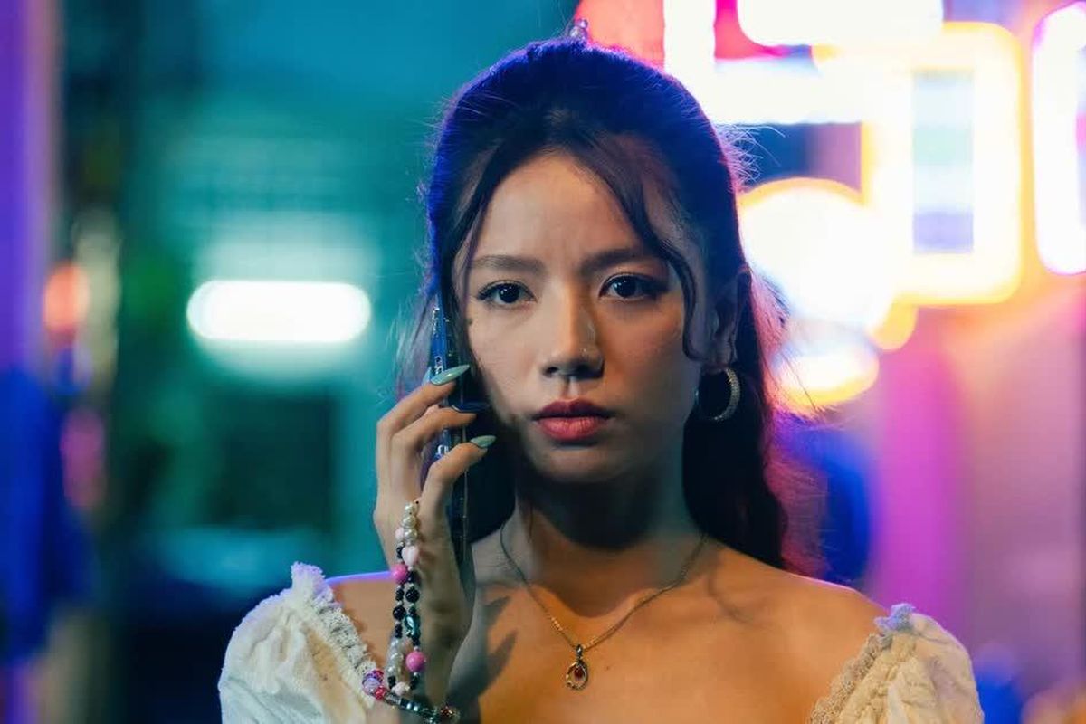 L&ecirc;n Hương: Mượn c&aacute;i chết để n&oacute;i chuyện sống, h&agrave;i đen nhưng lại khiến kh&aacute;n giả rơi lệ- Ảnh 3.