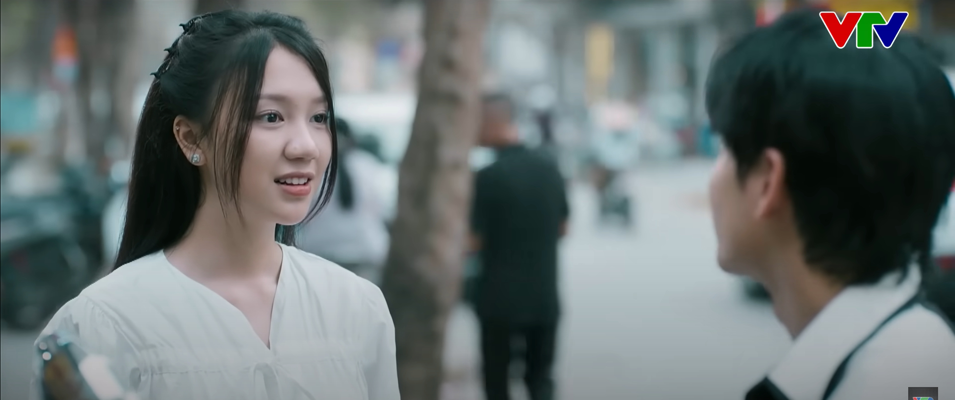 Mỹ nh&acirc;n Vbiz l&agrave; kẻ hủy diệt nữ ch&iacute;nh: Đ&atilde; đẹp người c&ograve;n đẹp nết, cứ xuất hiện l&agrave; auto được y&ecirc;u- Ảnh 4.