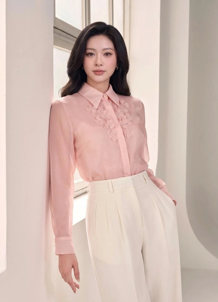 Local brand SALE 9/9: 9 mẫu áo sơ mi đẹp nhất để phối cùng quần jeans lẫn chân váy- Ảnh 8.
