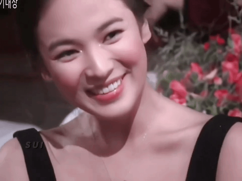 Viral nhan sắc tuổi 23 của Song Hye Kyo: So với hiện tại m&agrave; ngỡ ng&agrave;ng!- Ảnh 3.