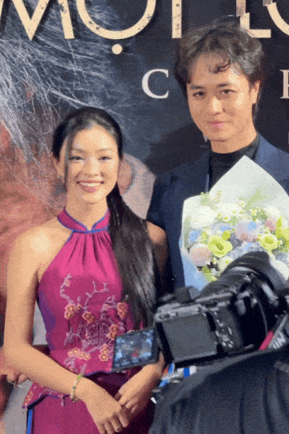 Thảm đỏ HOT nhất h&ocirc;m nay: L&ecirc; Phương - Minh Anh sắc v&oacute;c qu&aacute; b&eacute;n, 1 cặp đ&ocirc;i c&ocirc;ng khai h&ocirc;n nhau ngọt muốn xỉu- Ảnh 4.