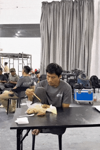 Nam diễn vi&ecirc;n c&oacute; cơ địa khổ nhất Việt Nam l&agrave; đ&acirc;y: Lam lũ từ đầu đến ch&acirc;n, fan thấy m&agrave; rơi nước mắt- Ảnh 2.