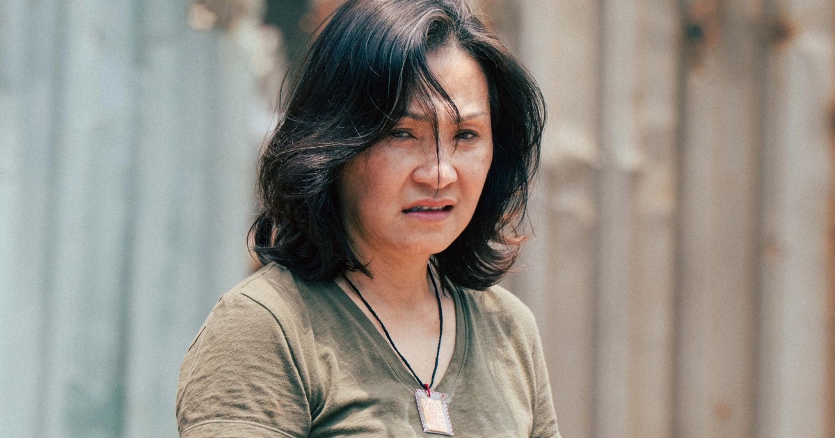 L&ecirc;n Hương: Mượn c&aacute;i chết để n&oacute;i chuyện sống, h&agrave;i đen nhưng lại khiến kh&aacute;n giả rơi lệ- Ảnh 4.