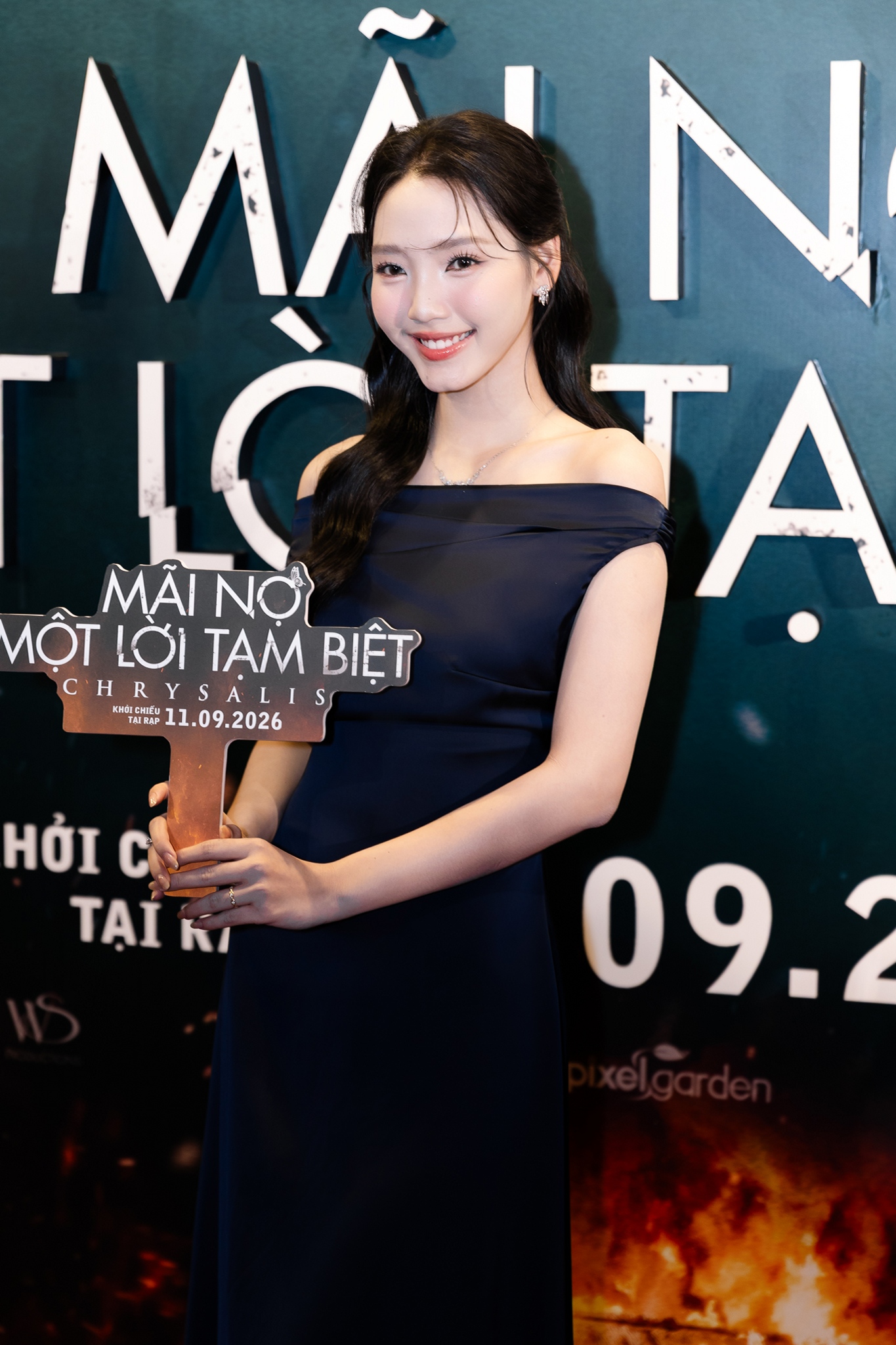 Thảm đỏ HOT nhất h&ocirc;m nay: L&ecirc; Phương - Minh Anh sắc v&oacute;c qu&aacute; b&eacute;n, 1 cặp đ&ocirc;i c&ocirc;ng khai h&ocirc;n nhau ngọt muốn xỉu- Ảnh 3.
