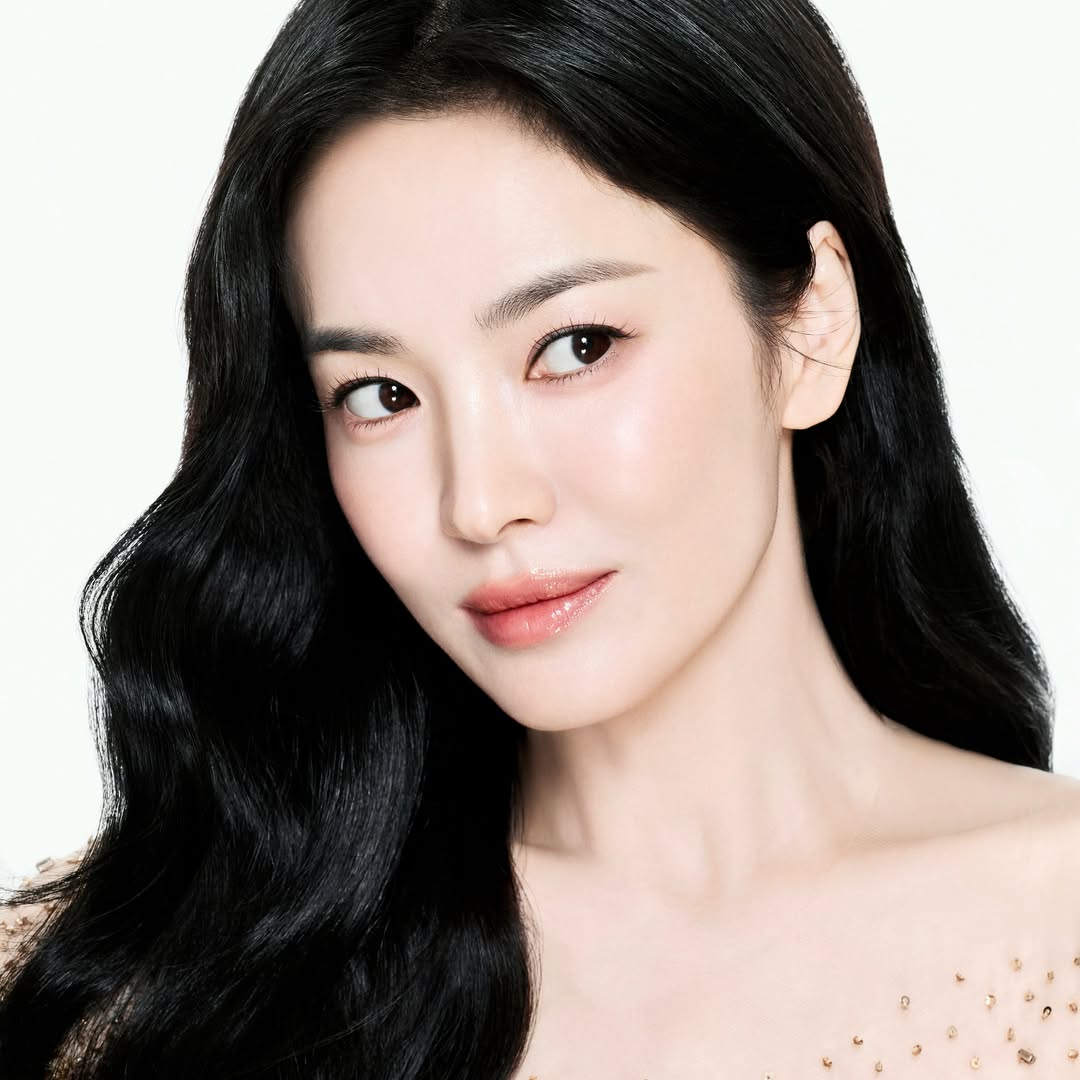 Viral nhan sắc tuổi 23 của Song Hye Kyo: So với hiện tại m&agrave; ngỡ ng&agrave;ng!- Ảnh 6.