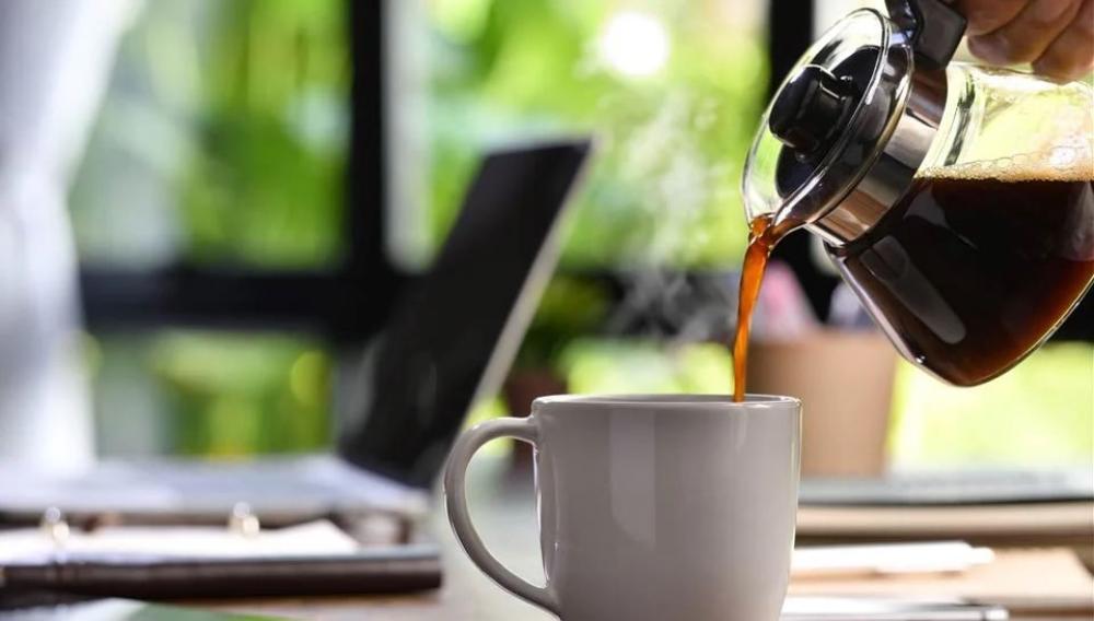 5 lời khuy&ecirc;n cho những ai hay uống c&agrave; ph&ecirc; buổi s&aacute;ng - Ảnh 1.