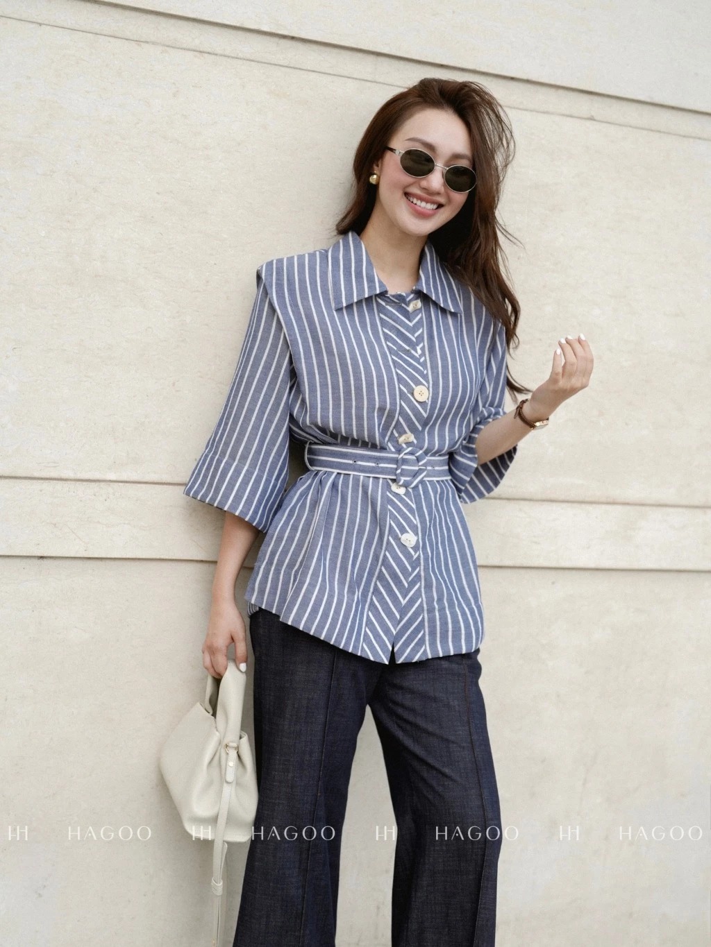 Local brand SALE 9/9: 9 mẫu áo sơ mi đẹp nhất để phối cùng quần jeans lẫn chân váy- Ảnh 9.
