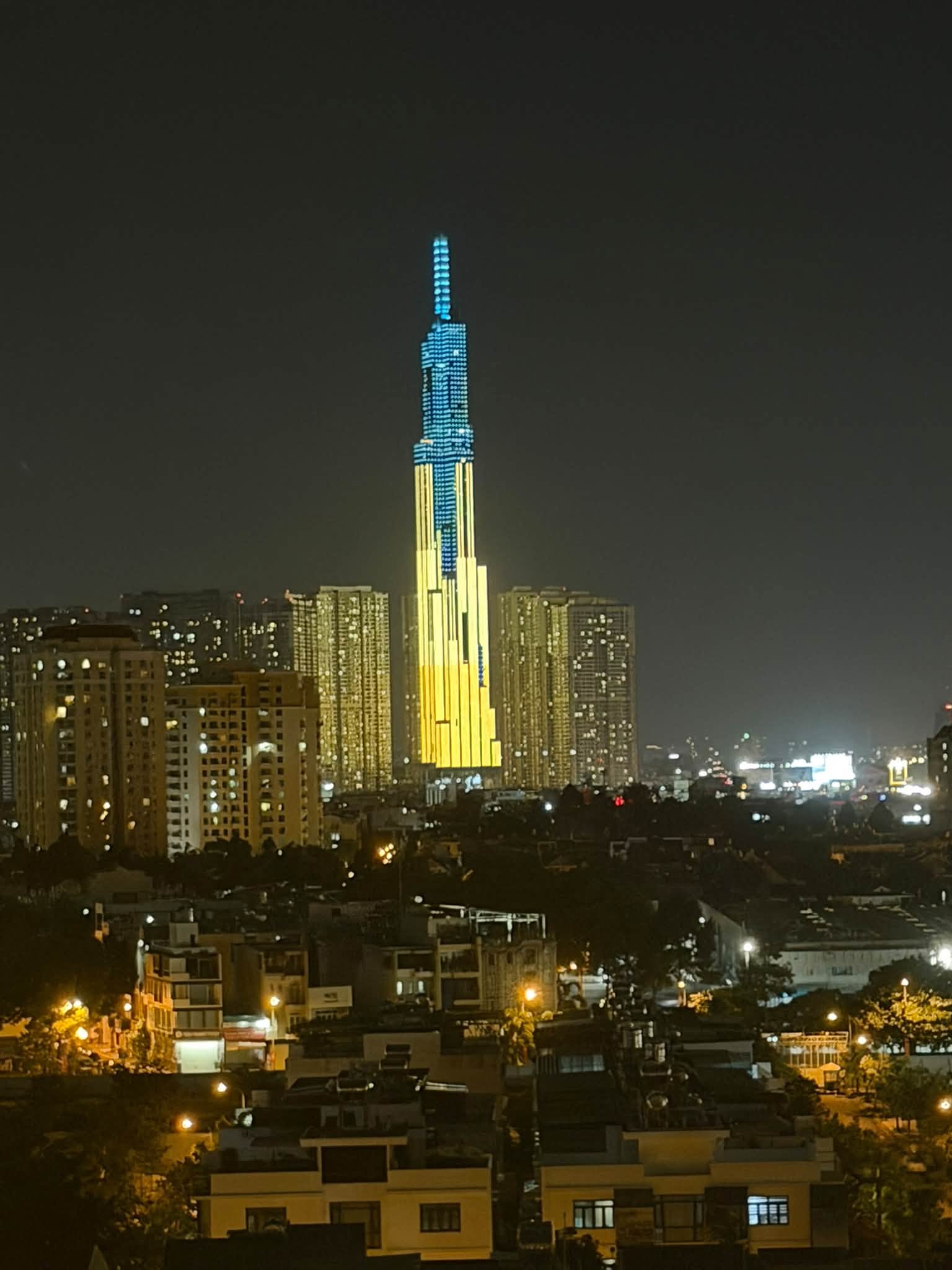 Căn nh&agrave; view nh&igrave;n thẳng Landmark 81 của cặp đ&ocirc;i MC Đ&agrave;i truyền h&igrave;nh- Ảnh 9.