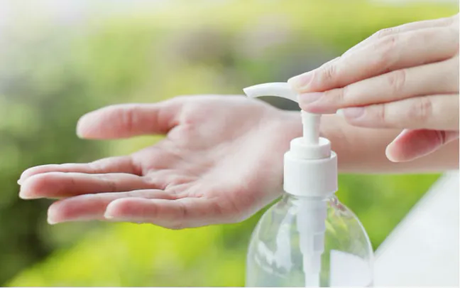 H&agrave;ng loạt mỹ phẩm bị Bộ Y tế đ&igrave;nh chỉ lưu h&agrave;nh, thu hồi - Ảnh 1.