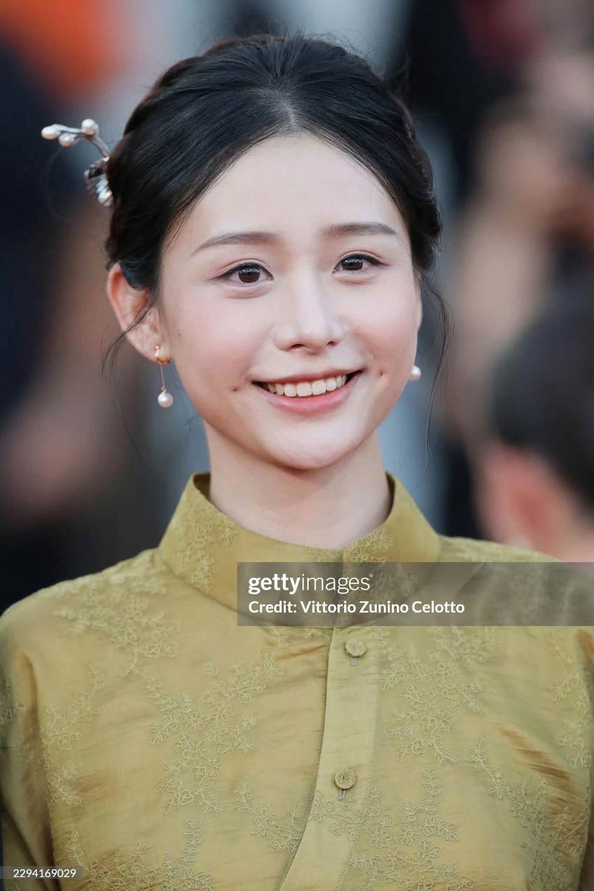 Xuất hiện mỹ nh&acirc;n khiến Getty Images b&oacute; tay, đẹp kiểu "băng thanh ngọc khiết" l&agrave; đ&acirc;y chứ đ&acirc;u- Ảnh 1.