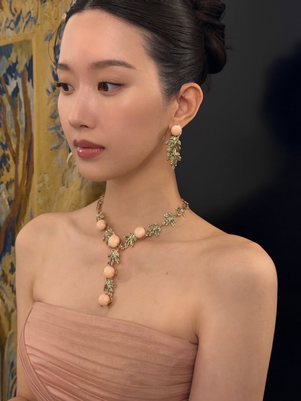 Moon Ga Young lộ diện giữa nghi vấn hẹn hò Lee Jong Suk, visual thái độ thế nào mà gây xôn xao?- Ảnh 2.
