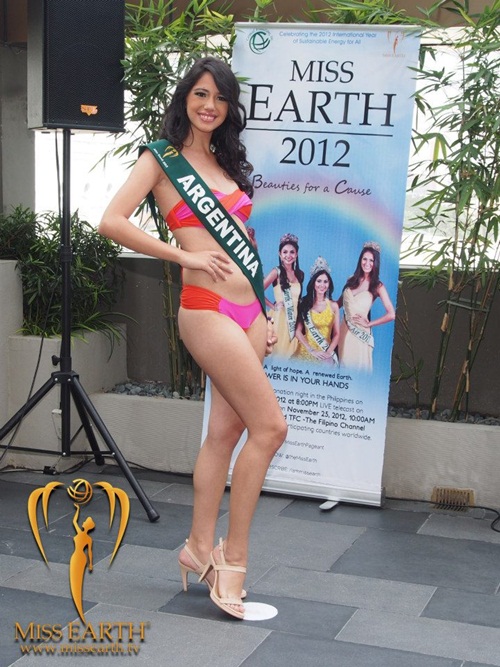 Những đối thủ "đáng gờm" của Hoàng Anh tại Miss Earth 2012 6