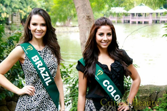 Hoàng Anh tiếp tục "vuột" 2 giải phụ ở Miss Earth 10