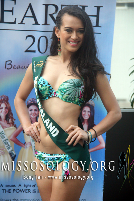 Nhan sắc của thí sinh Miss Earth 2012 gây thất vọng 18