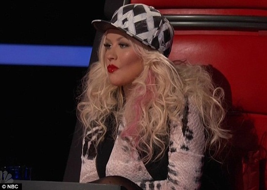 The Voice US: Christina Aguilera bị “knock out” 4