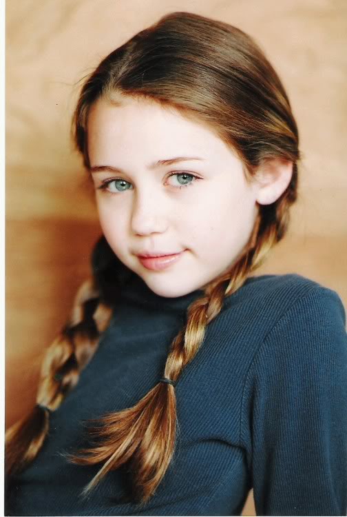 Miley Cyrus khoe nụ cười thiên thần hồi 9 tuổi 5