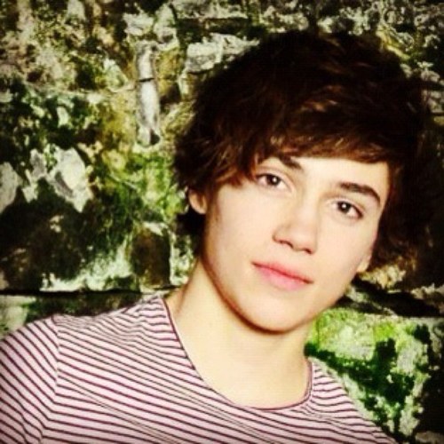 Geogre Shelley: "Harry Styles (1D) giống tôi" 4