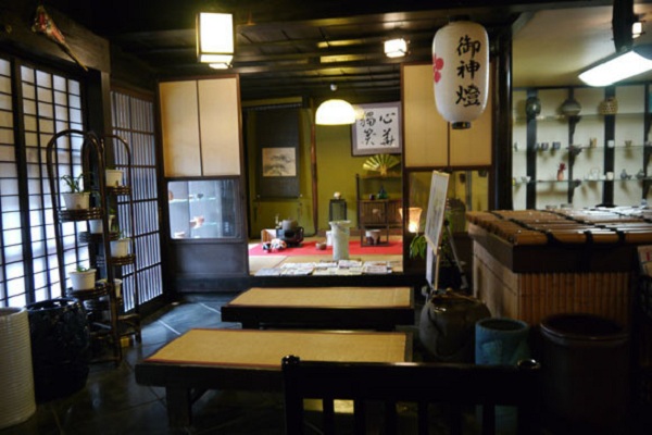Nhật Bản: Ngỡ ngàng với sợi mỳ... to như con rắn 3
