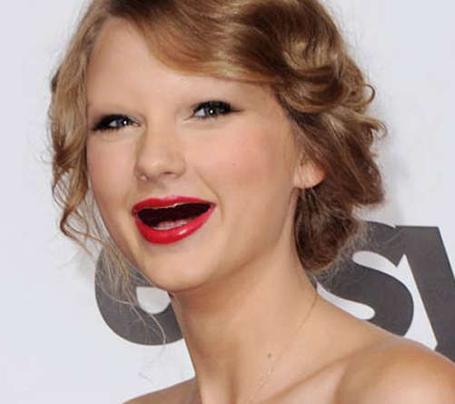 Taylor_Swift_Without_Eyebrows_and_Teeth-cf268