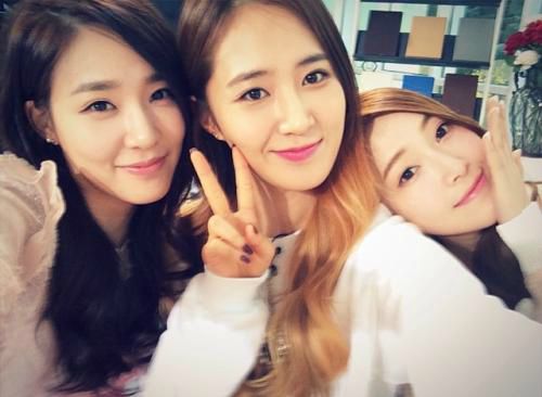 36989_tiffany-yuri-and-jessica-selca-6b720