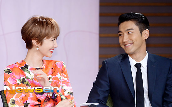 151031-star-siwon-gojunhee-dfdf7