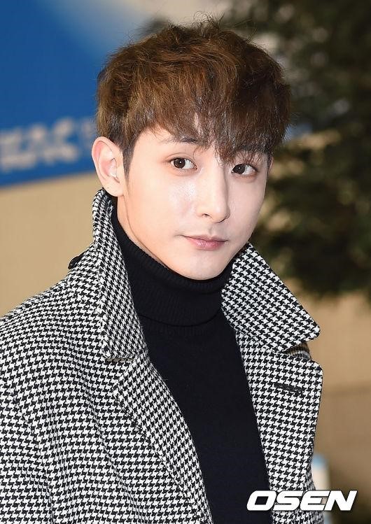 151104-star-LeeSooHyuk7-0f493