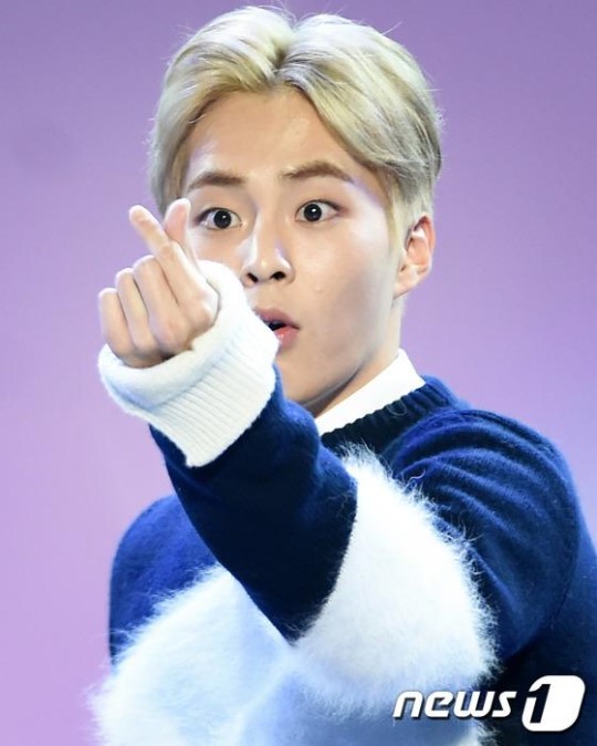 151120-star-xiumin7-1c2ed