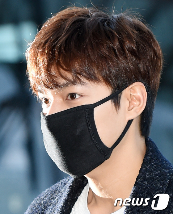 151125-star-leeminho8-74574