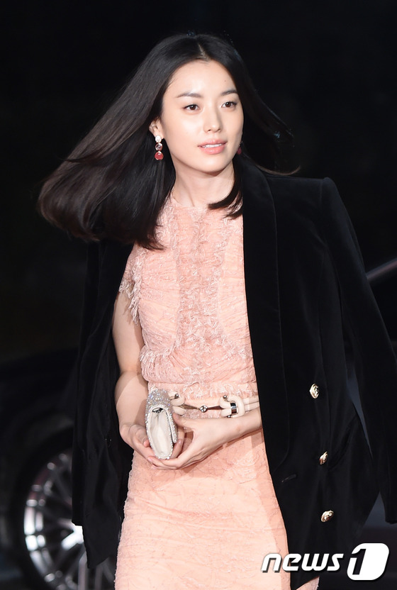 151126-star-hanhyojoo-8919b