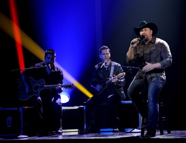 X Factor US: Boyband đẹp trai là "Jonas Brothers xuống cấp" 6