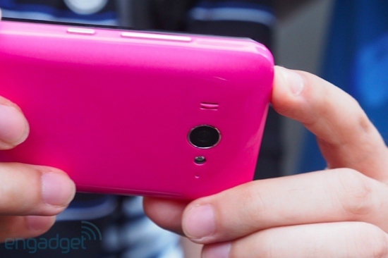 ngam-smartphone-loi-tu-gia-re-nhat-qua-dat