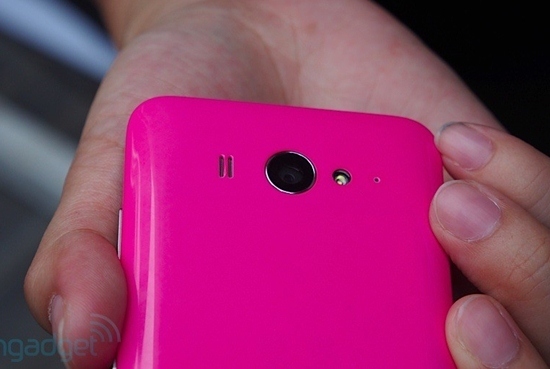ngam-smartphone-loi-tu-gia-re-nhat-qua-dat