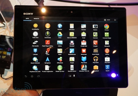 sony-trinh-lang-loat-smartphone-cuc-hoanh-trang
