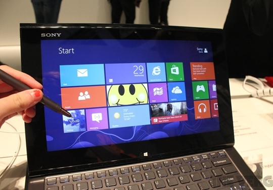 sony-trinh-lang-loat-smartphone-cuc-hoanh-trang